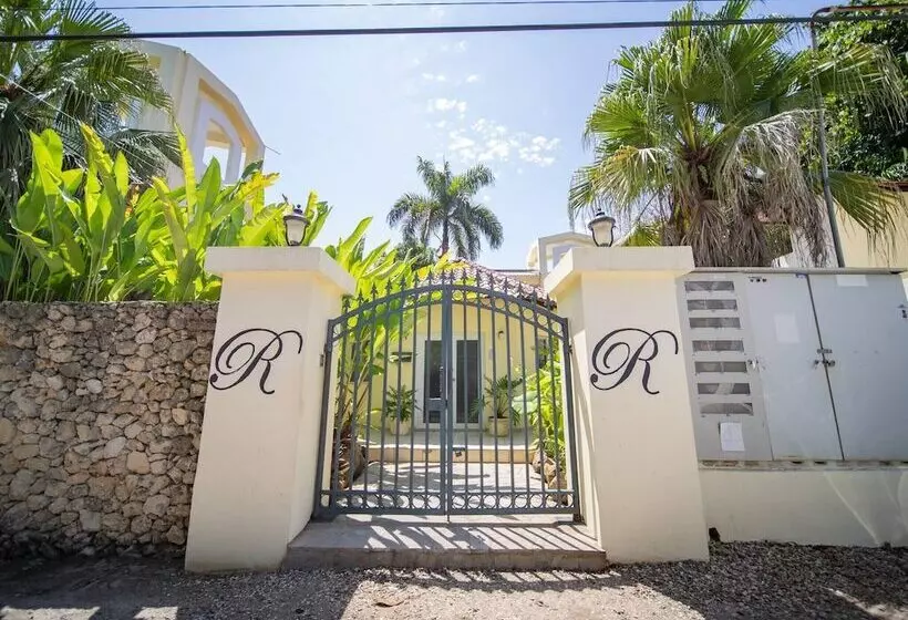 Majatalo Room In Guest Room 2br Caribbean Condo In Cabarete Center