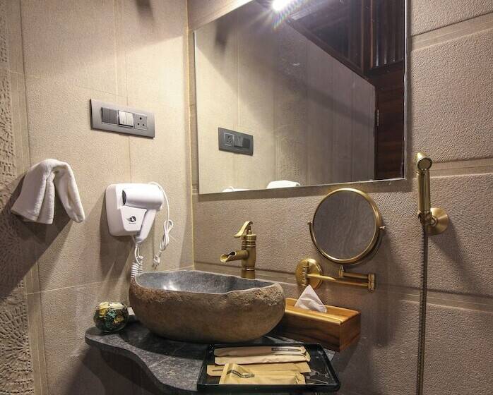 Resort Toyam By Orchid Hotels