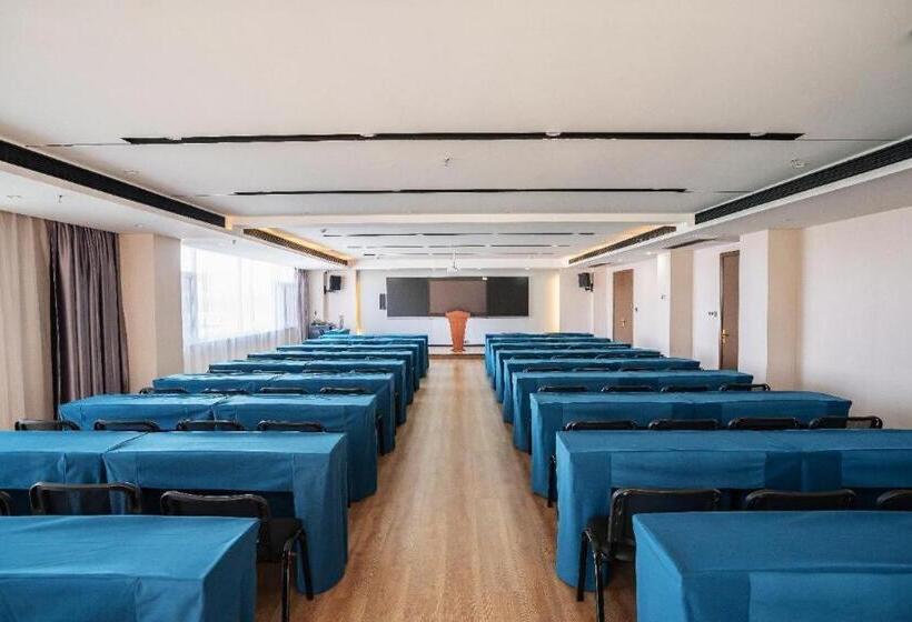 Borrman Hotel Zoucheng Huamaowan Mall