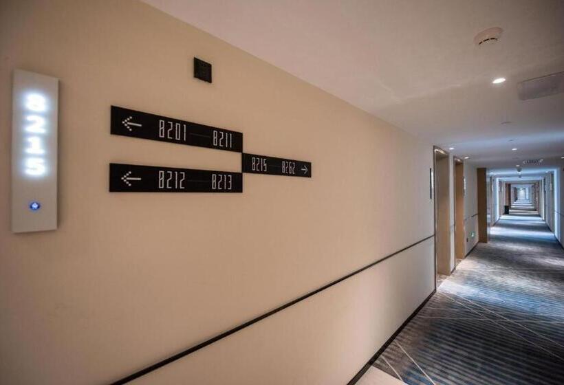 فندق City Comfort Inn Ezhou Wuyue Plaza