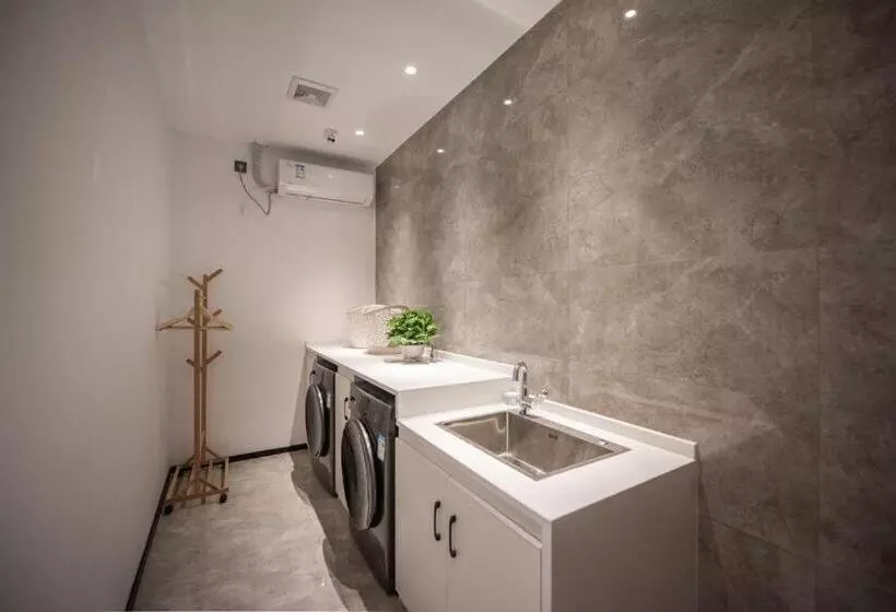 Hotelli City Comfort Inn Ezhou Wuyue Plaza