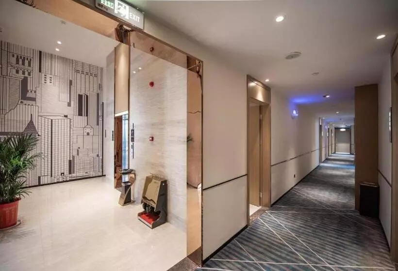 Hotelli City Comfort Inn Ezhou Wuyue Plaza