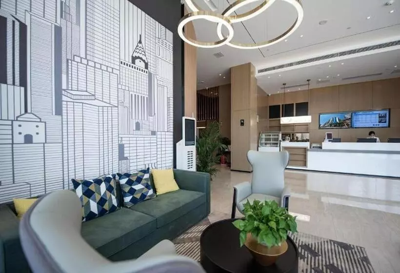 Hotelli City Comfort Inn Ezhou Wuyue Plaza
