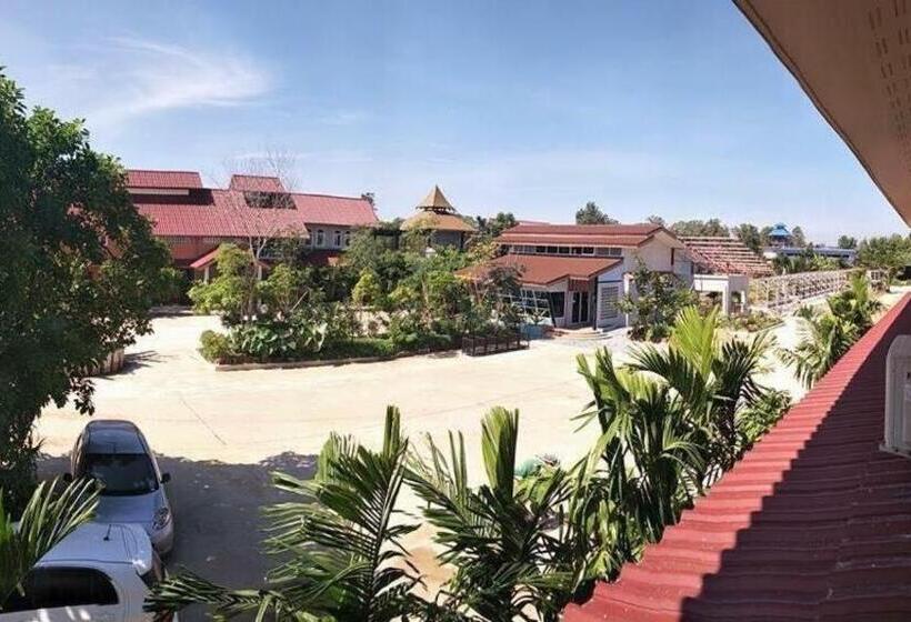 Hotelli Farmesland Resort & Spa