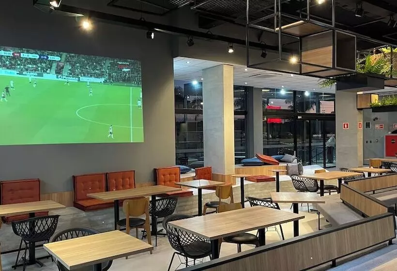 ホテル Ibis Lavras