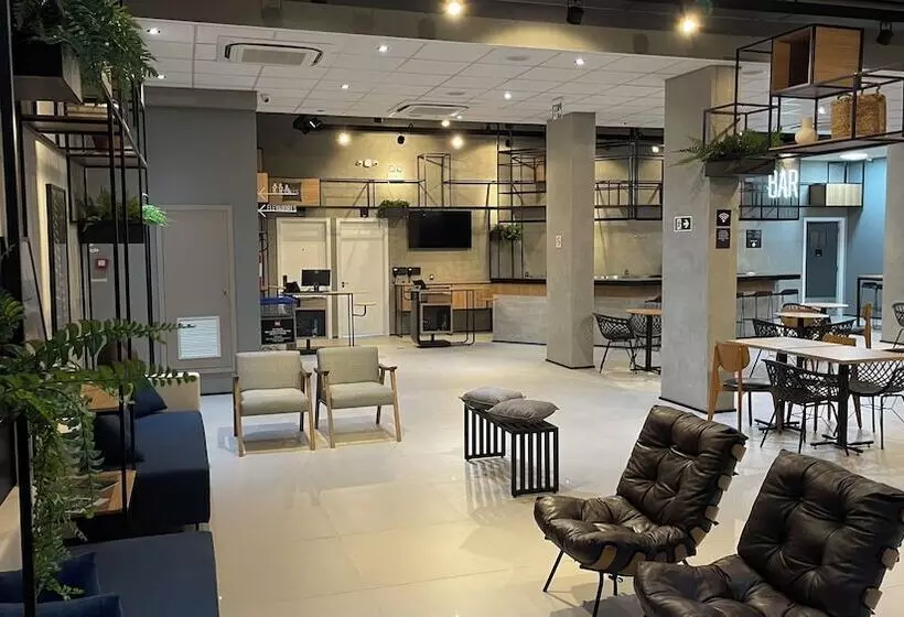 ホテル Ibis Lavras