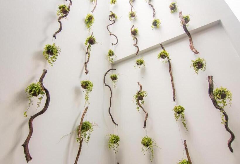 هتل Indra Porak Residence