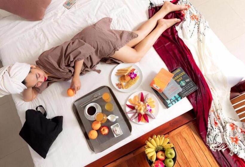 هتل Indra Porak Residence