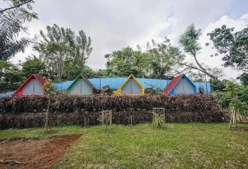 Hotelli Rainbow Glamping