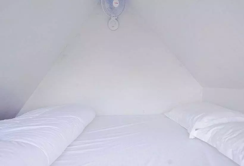 Hotelli Rainbow Glamping