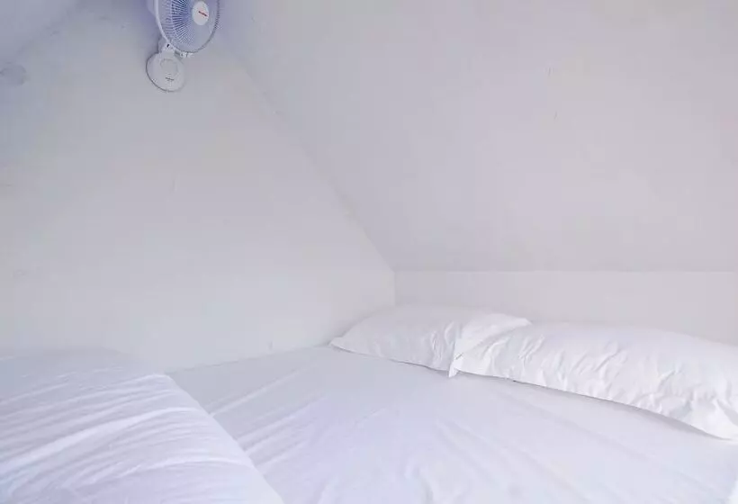 Hotelli Rainbow Glamping