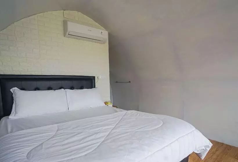 Hotelli Rainbow Glamping