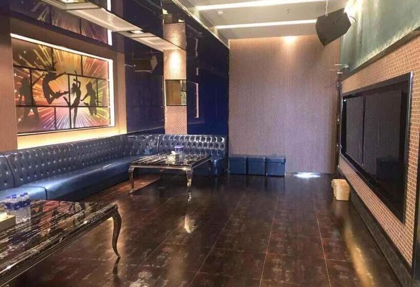 酒店 Rising Dragon International