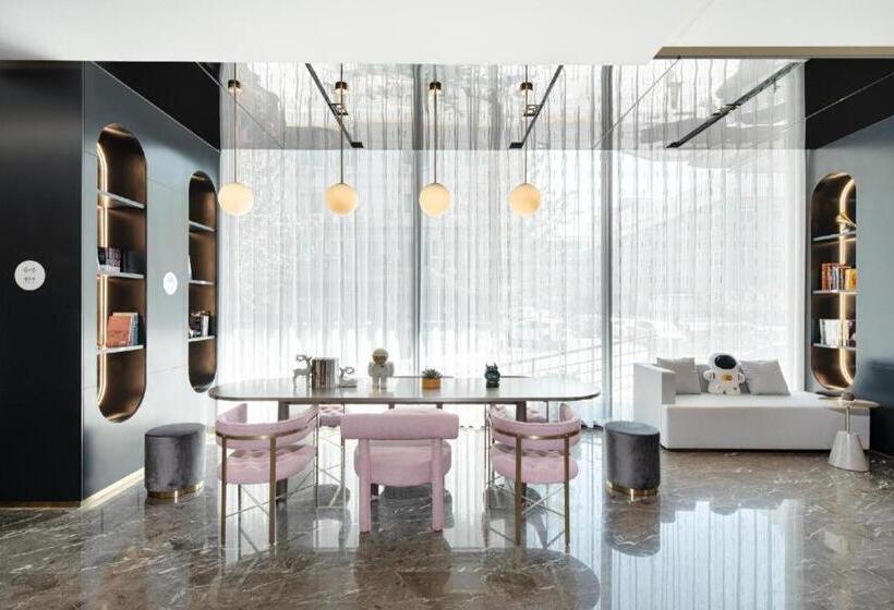 Atour Light Hotel Dalian Xinghai Plaza Henglong Shopping Center