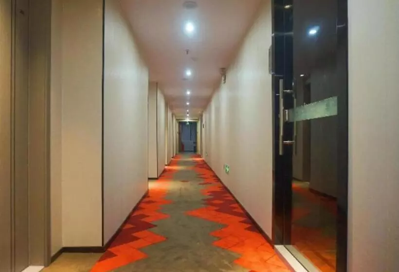 Borrman Hotel Zhanjiang Suixi Quanfeng Sqaure