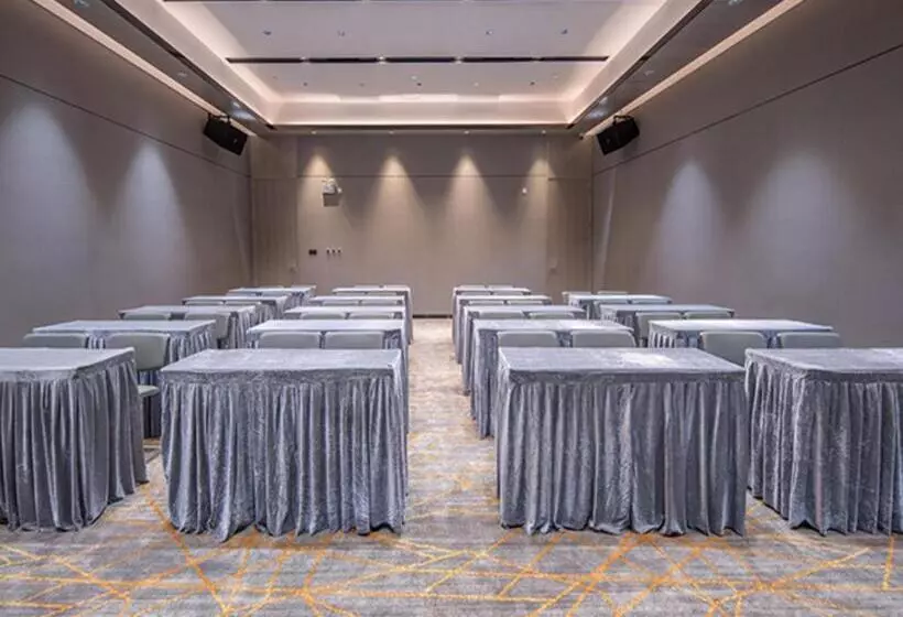 Echarm Hotel Nanning Jinhu Square Metro Station