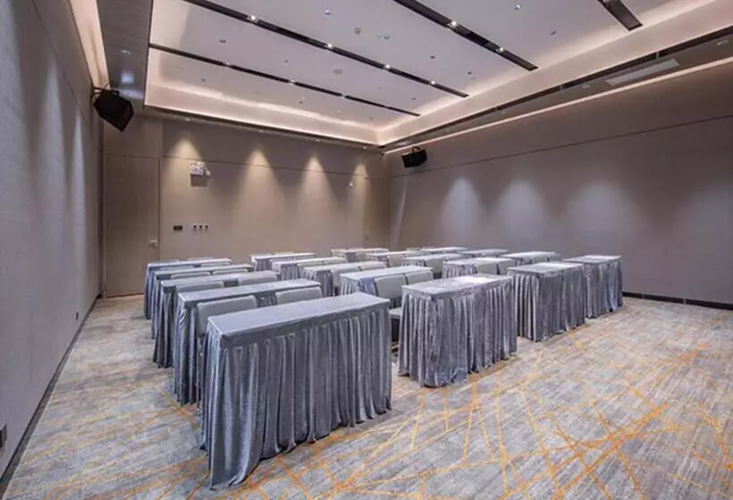 Echarm Hotel Nanning Jinhu Square Metro Station