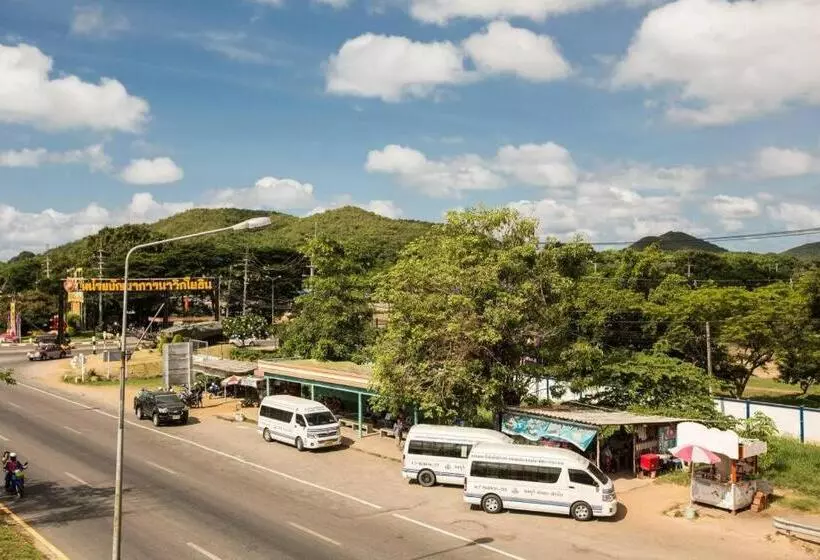 Hotelli เอสทรี รูม S3 Room สัตหีบ