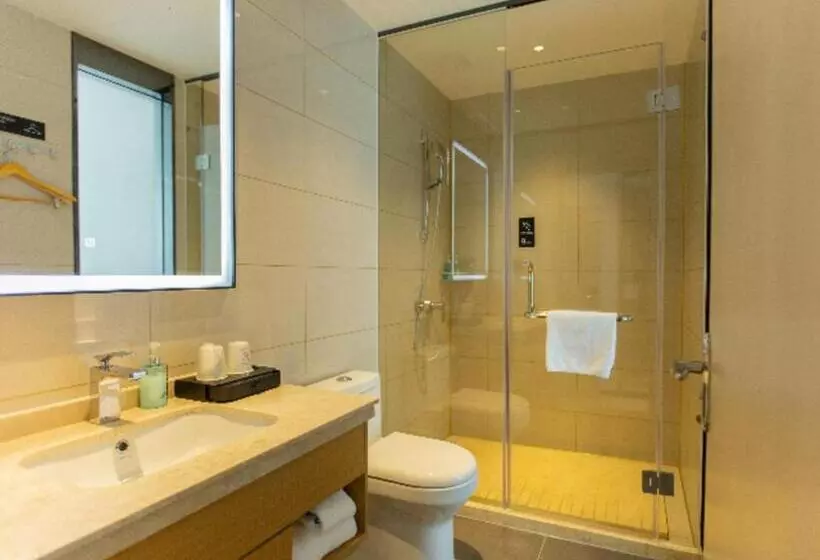 Hotelli City Comfort Inn Shaoguan Biguiyuan Phoenix City Gold Village