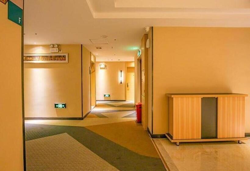 酒店 City Comfort Inn Yangjiang Yangxi Renmin Road Triumph Plaza