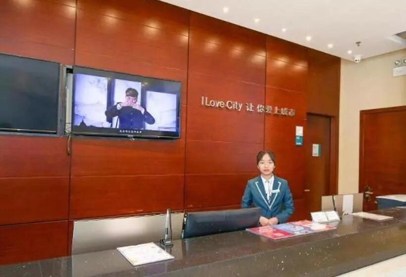 Hotelli City Comfort Inn Yangjiang Yangxi Renmin Road Triumph Plaza