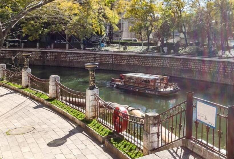 ホテル Geli Kunming North Railway Station Zoo