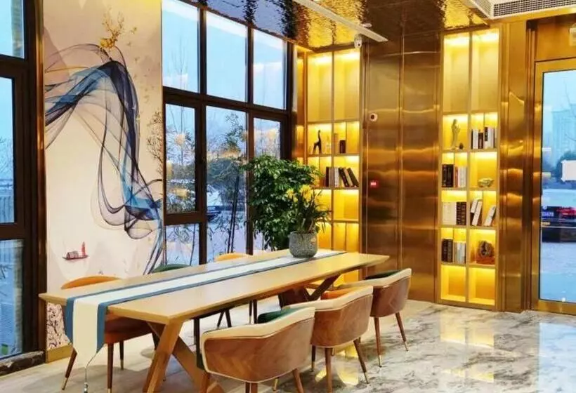 Hotelli Green Tree Inn Henan Fuzhou Municipal Government Wanhuicheng Commercial Plaza