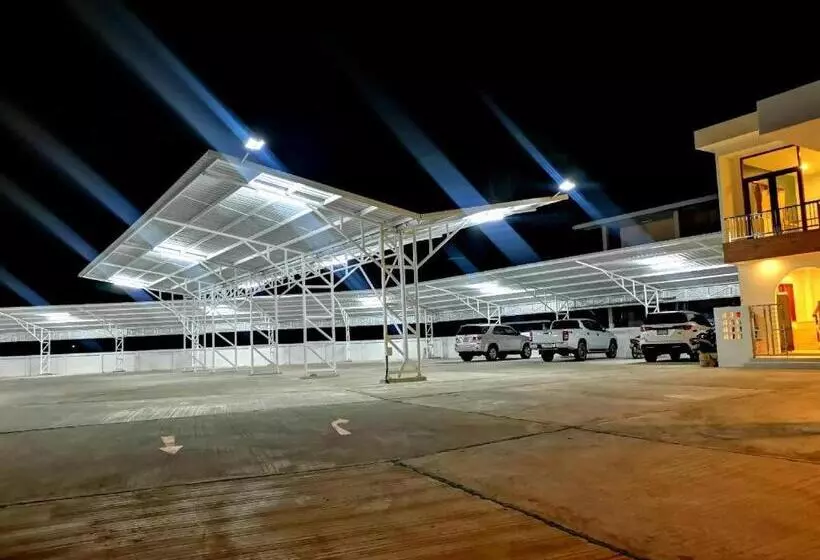 ホテル Mali House Sakon Nakhon