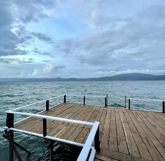 Hotelli Mireya Sorowako