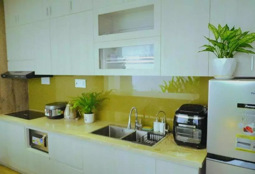 هتل Nha Trong Pho   The Chilling House