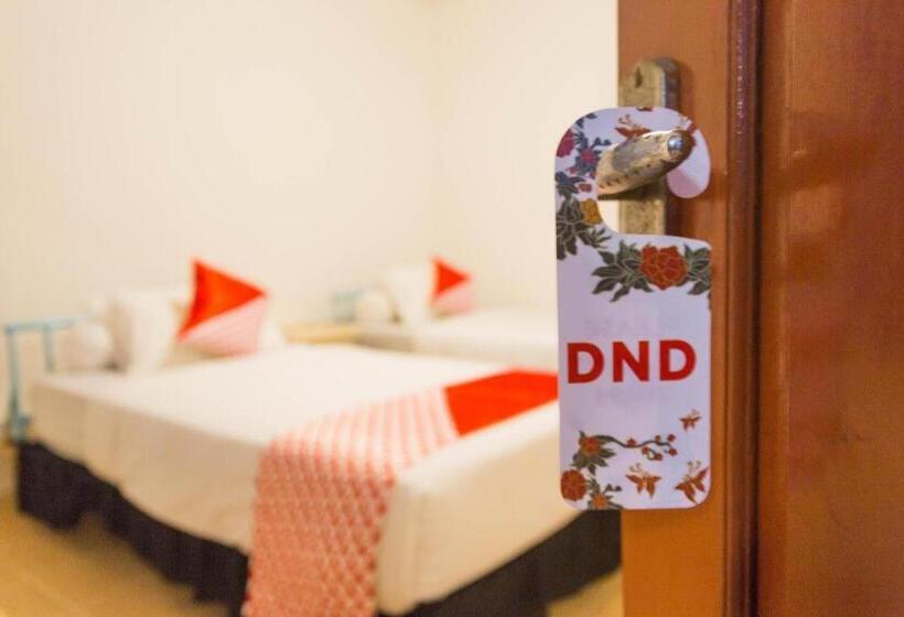 Hotel Oyo 2544 Just In