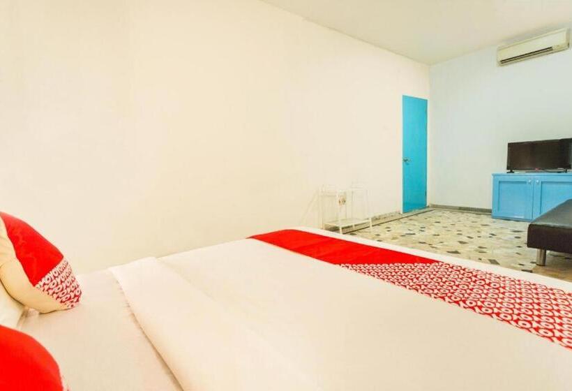 Hotel Oyo 2544 Just In