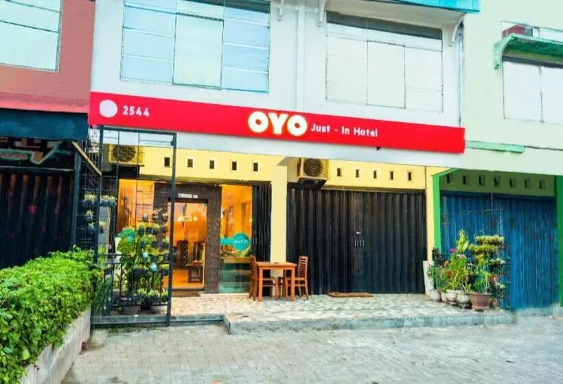 ホテル Oyo 2544 Just In