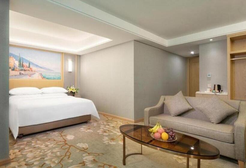 Vienna Hotel Guangxi Hechi Jinchengjiang Baima Street