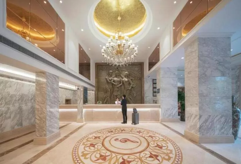 Vienna Hotel Guangxi Hechi Jinchengjiang Baima Street