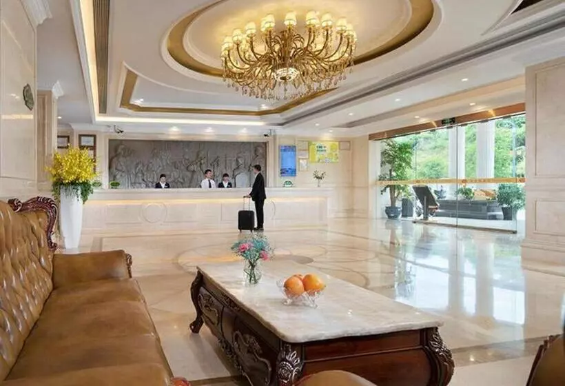 Vienna Hotel Guizhou Anshun Huangguoshu Waterfall Scenic Spot