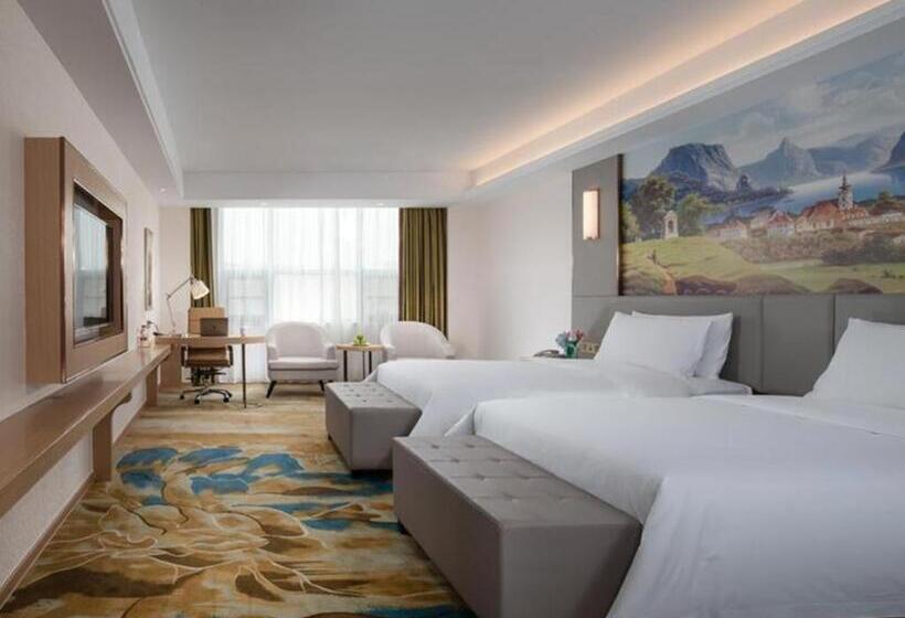 Vienna Hotel Hubei Dangyang Bus Passenger Station