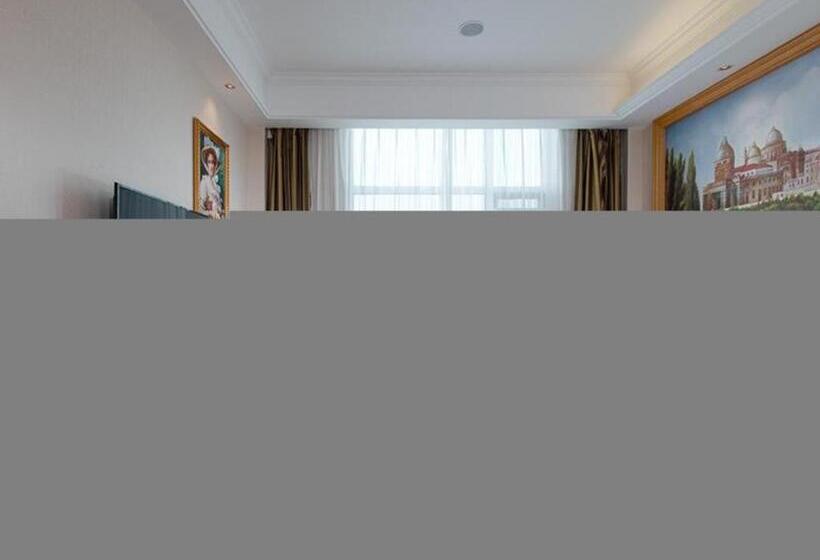 Vienna Hotel Hubei Jinzhou Changjiang University