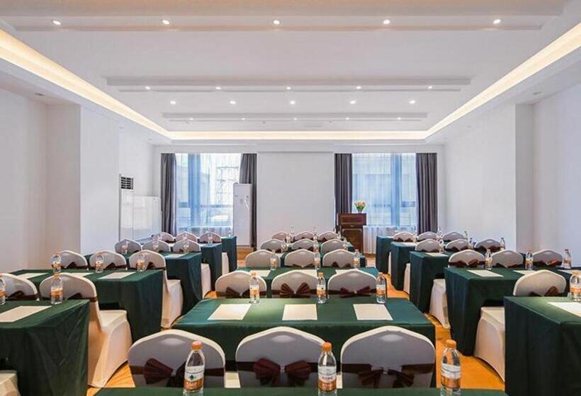 Vienna Hotel Taicang Shanghai East Road Landu Branch