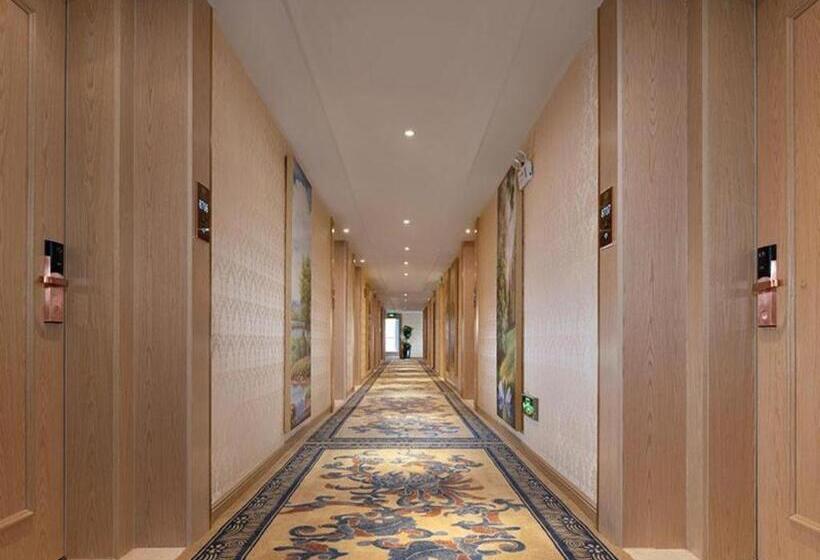 Vienna Hotel Yueyang East Station