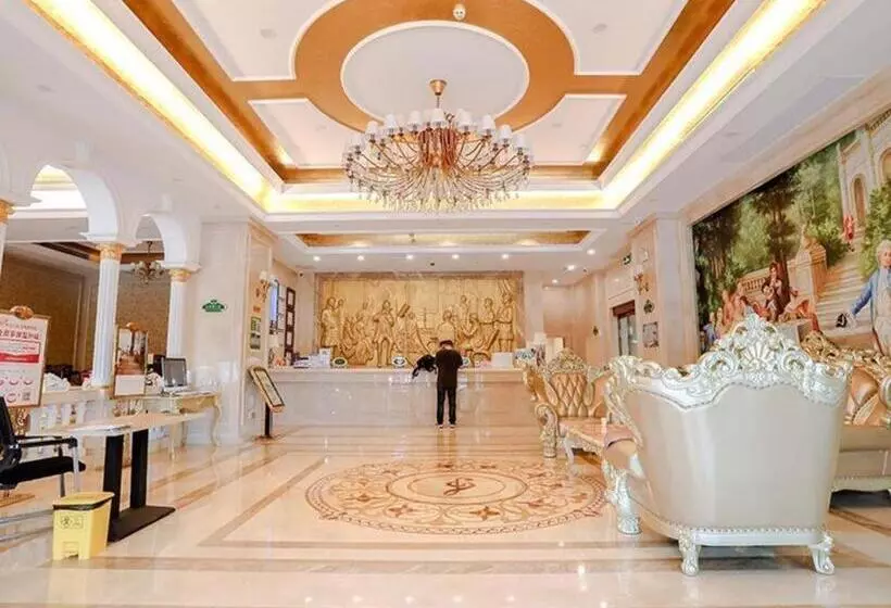 Vienna Hotel Yueyang East Station