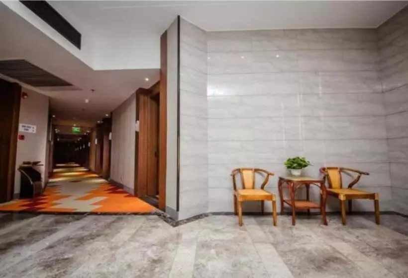 Borrman Hotel Xinxiang Muye Avenue