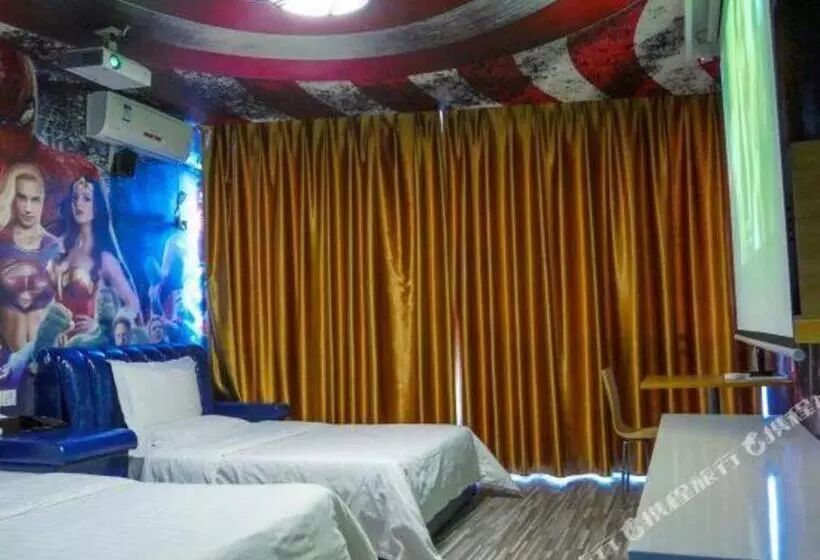 Hotelli 7 Days Premium Xianning Wenquan Shopping Center