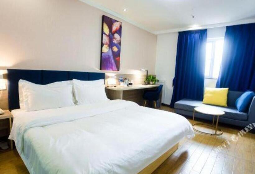 Hotel 7 Days Premium Xianning Wenquan Shopping Center