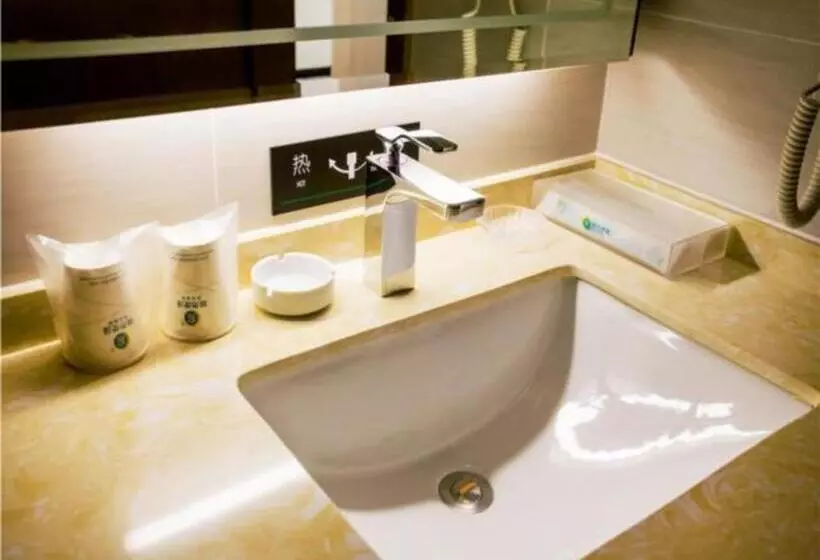 Hotelli City Comfort Inn Baise Forest Central City Hengji Plaza