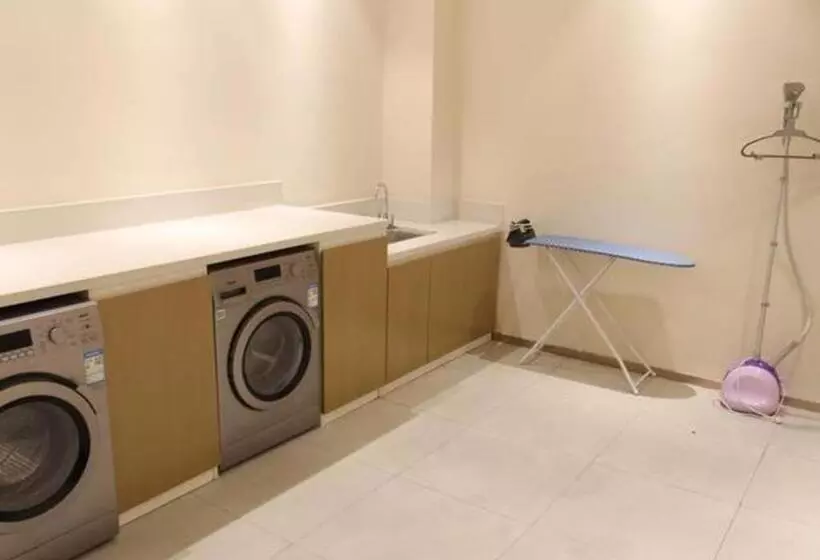 Hotelli City Comfort Inn Baise Forest Central City Hengji Plaza