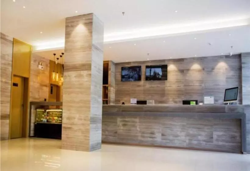 Hotelli City Comfort Inn Baise Forest Central City Hengji Plaza