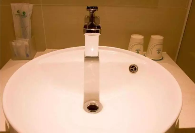 Hotelli City Comfort Inn Baise Urban And Rural University Town