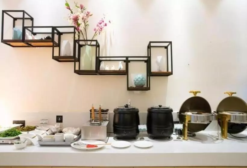 Hotelli City Comfort Inn Beiliu Yongfeng Plaza Chengnan Bus Station