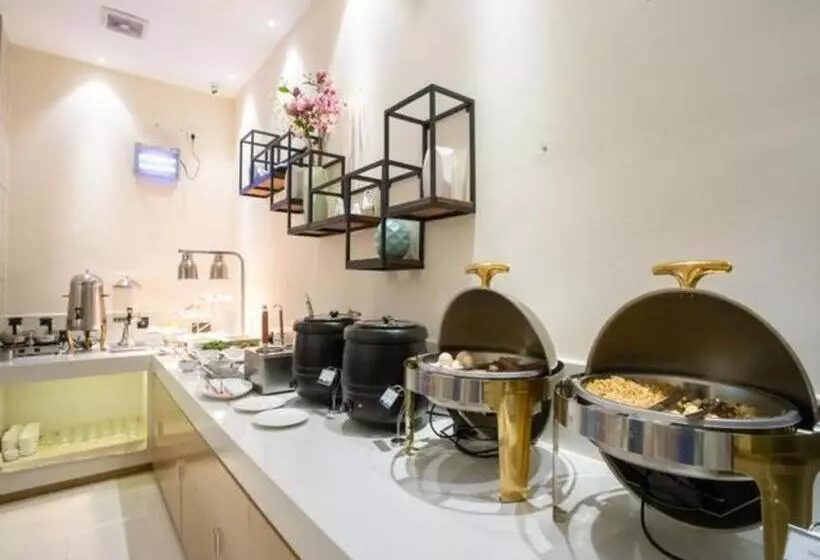 Hotelli City Comfort Inn Beiliu Yongfeng Plaza Chengnan Bus Station